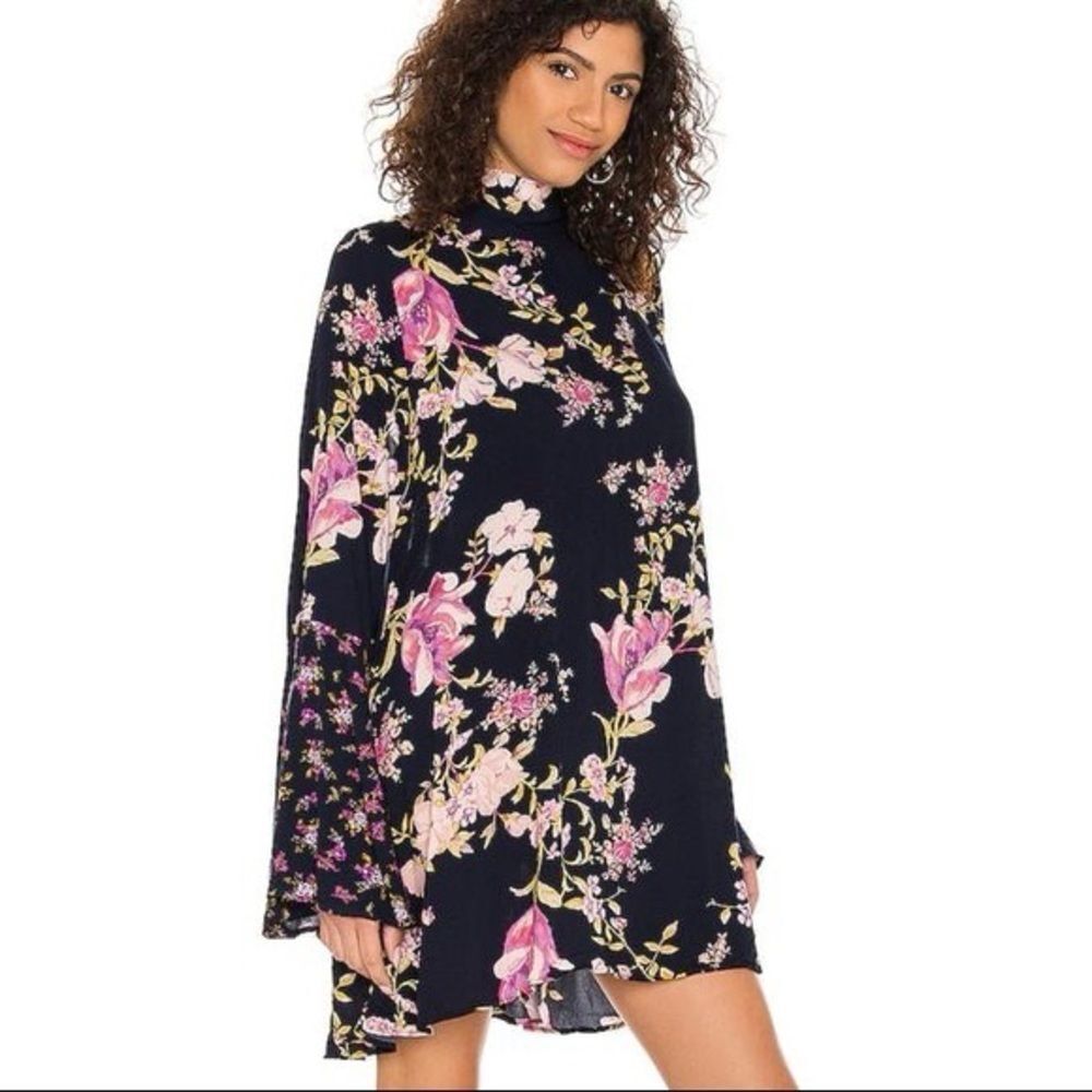 Free People Womens Floral Tate Tunic Dress Navy Medium EUC boho fairy feminine